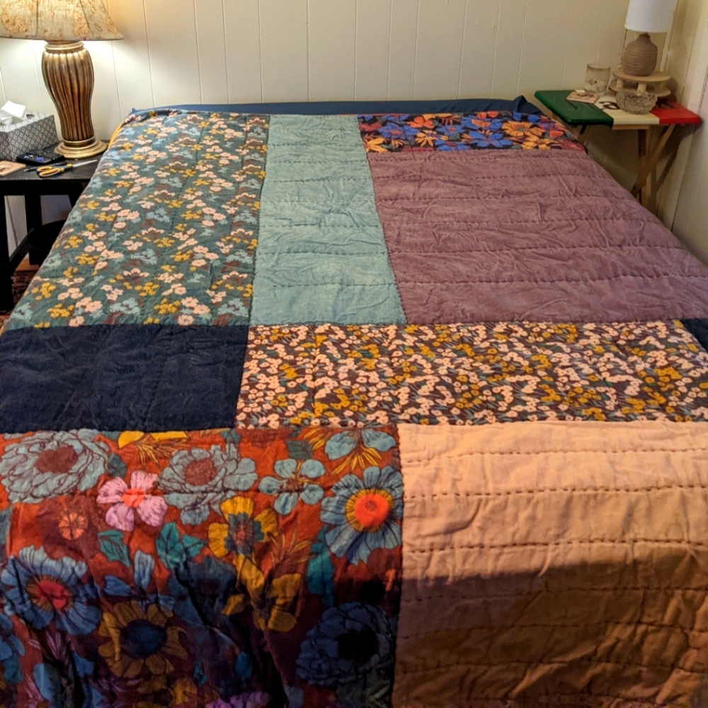 Karena Colorblock Velvet Quilt